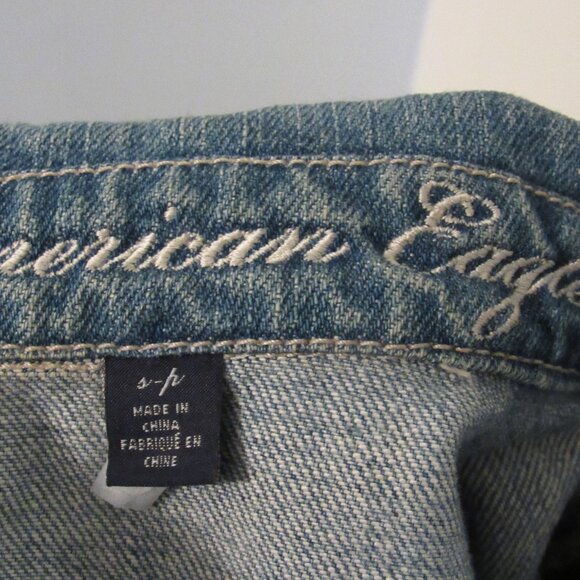 American Eagle Jean Jacket Womens Petite Small Distressed Denim Trucker Western - Picture 5 of 6